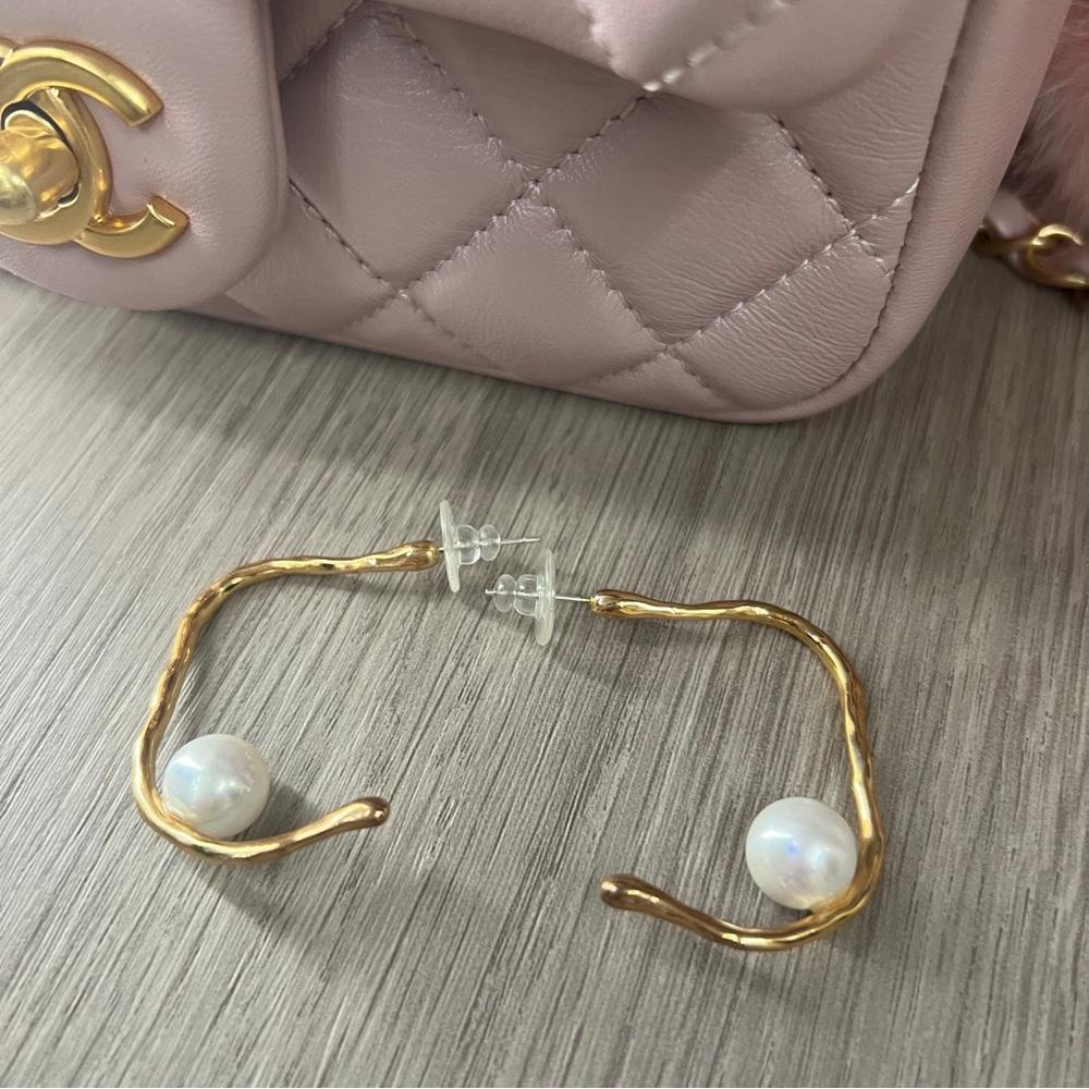 pearl earrings